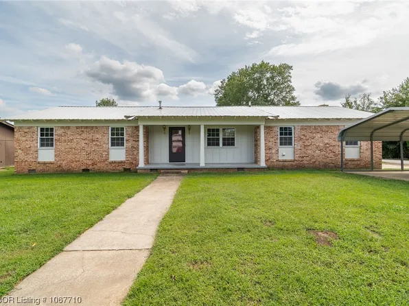 1209 C St, Barling, AR 72923