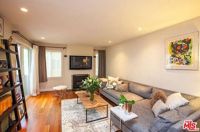 1st image of 1242 S Barrington Ave APT 203