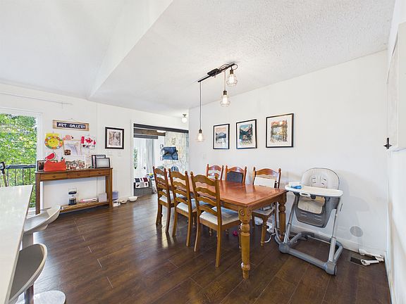 4th image of 2575 Ashurst Ave