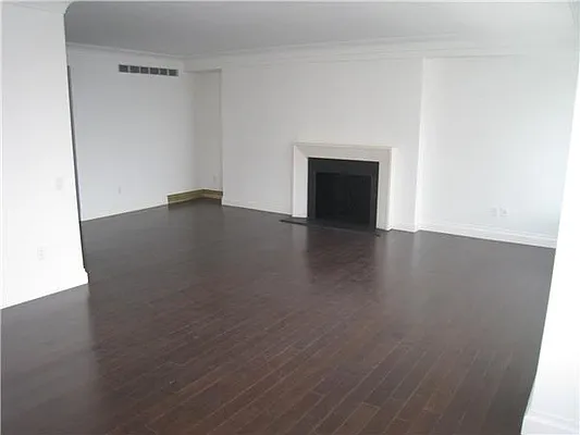 Rented by Platinvm Property Group New York | media 40