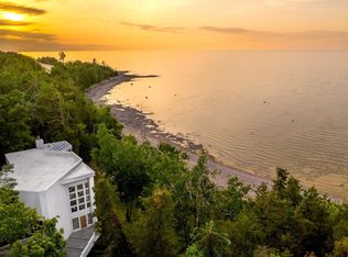 7857 Nine Mile Point Dr, Charlevoix, MI 49720