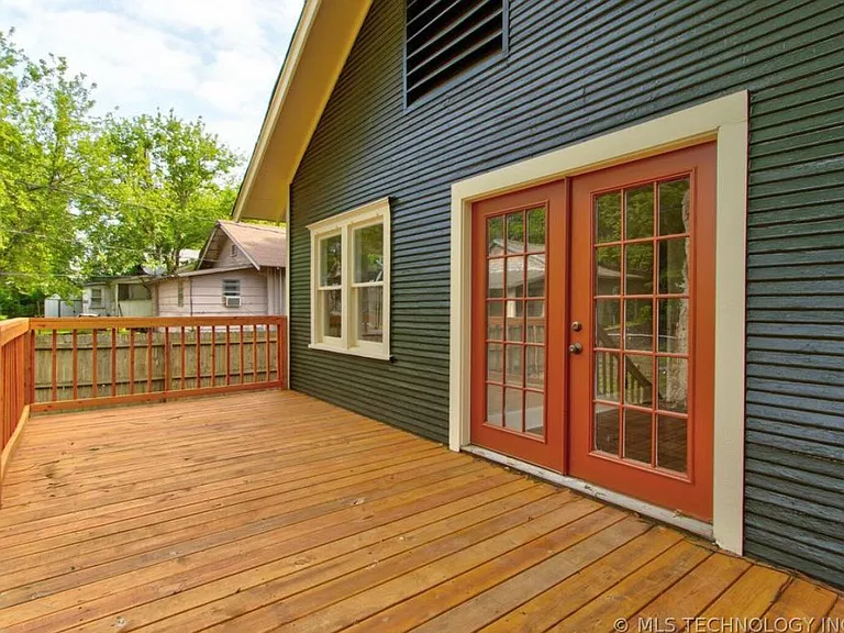 608 N McKinley Ave — Photo 9