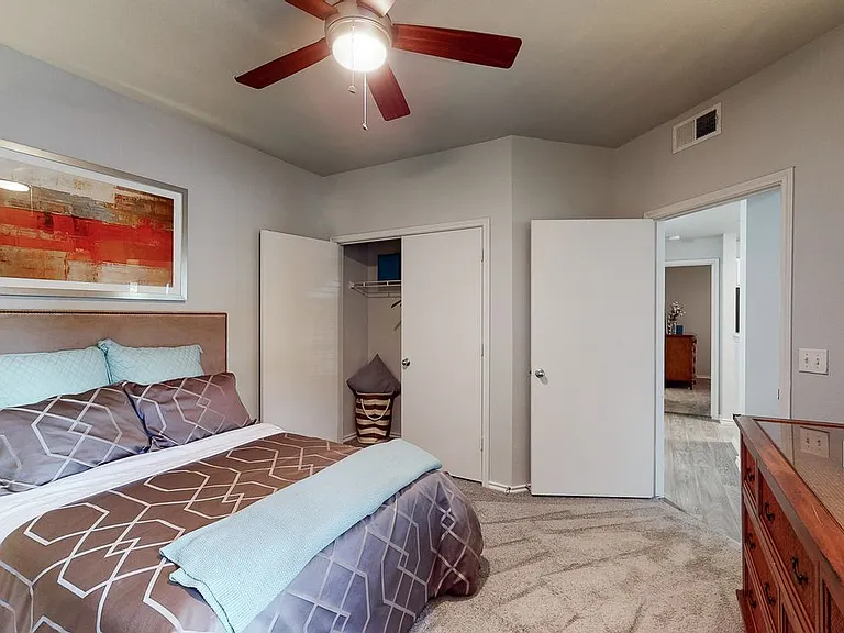 Sereno Park Apartments — Photo 60