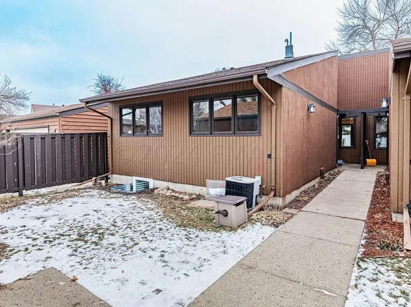 2314 15th St S, Fargo, ND 58103