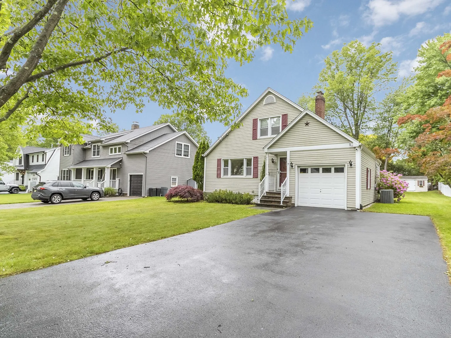4 bed, 1900 sqft, $4,200 — Photo 3