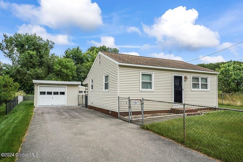 3rd image of 64 Mary Hadge Drive
