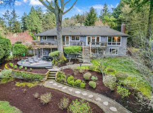2400 SW Richardson St, Portland, OR