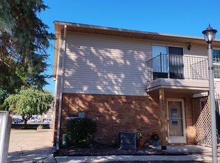 68457 Rosewood Ln, Richmond, MI 48062