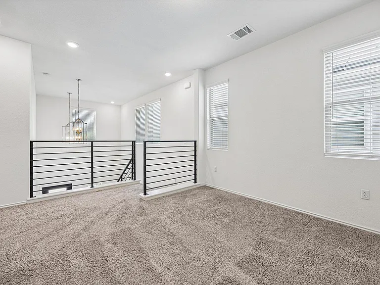 10303 Buster Dr — Photo 19