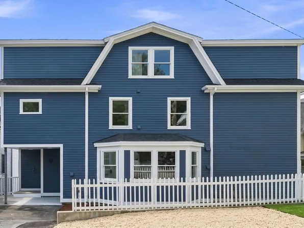 58 Granite St #1, Gloucester, MA 01930