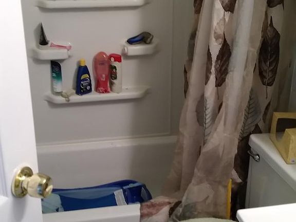 4th image of 121 Oliver Ct APT E