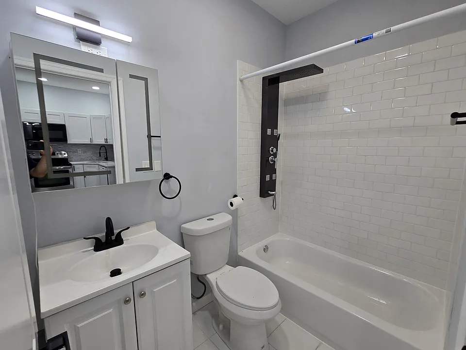 1223 W Allegheny Ave #4