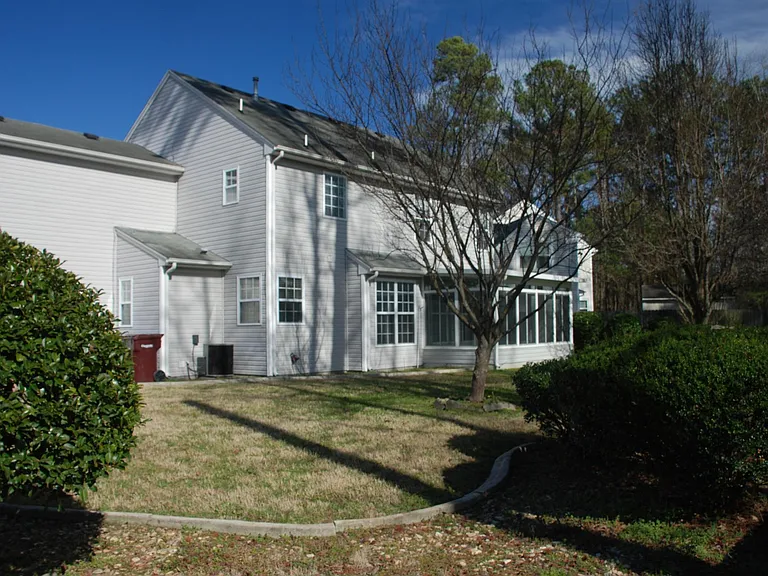 2109 Marlin Ct — Photo 6