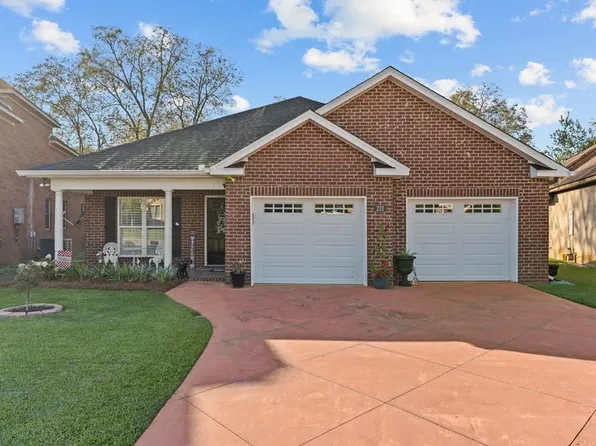 211 Veritas Dr, Dothan, AL 36303