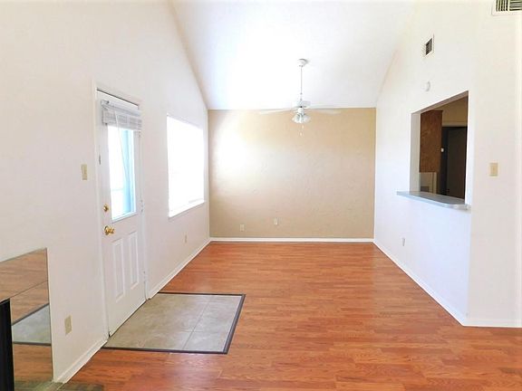 3rd image of 8634 California Dr