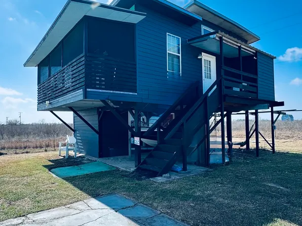 126 Washington Ave, Port LaVaca, TX 77979