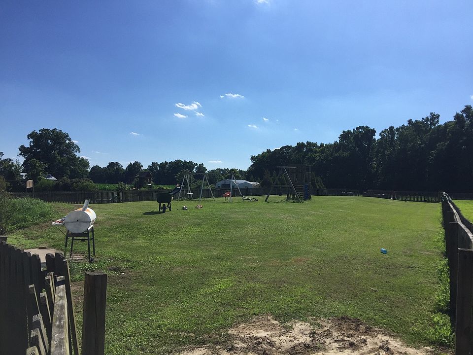 2nd image of 517 Huffmantown Rd