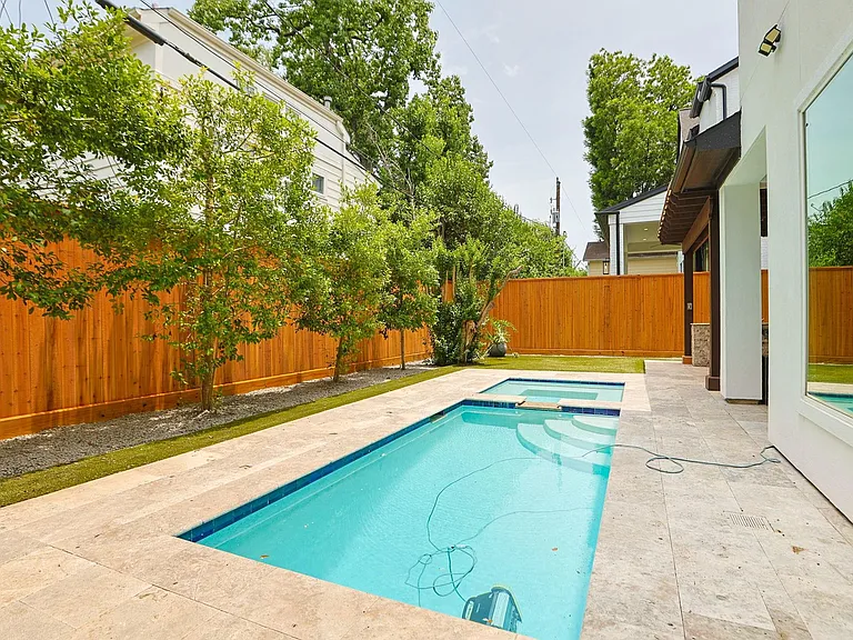 2518 Southgate Blvd — Photo 44