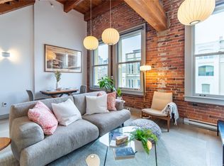 The Vogue, Victoria, BC V8W 1N5