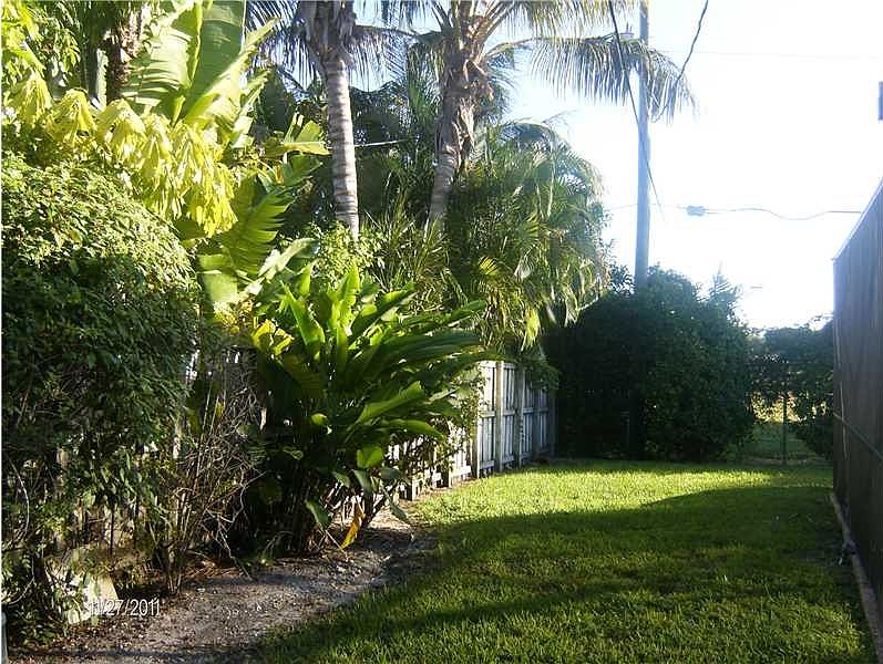 1st image of 6400 Dolphin Dr