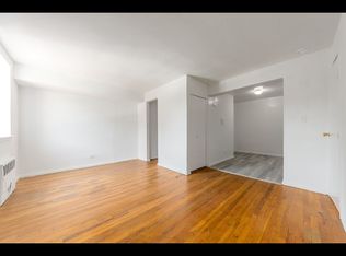 14227 Barclay Ave APT 302, Flushing, NY 11355