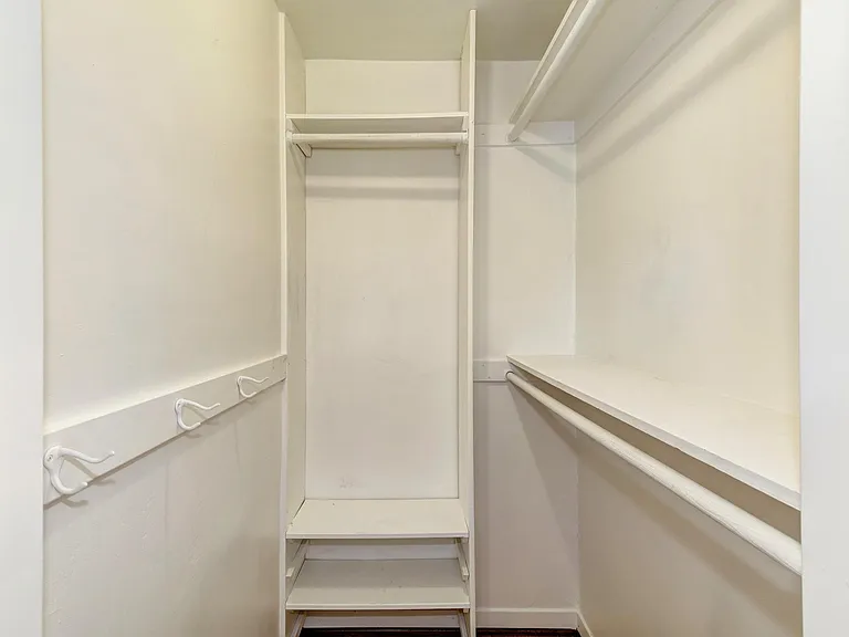 5210 J St — Photo 28