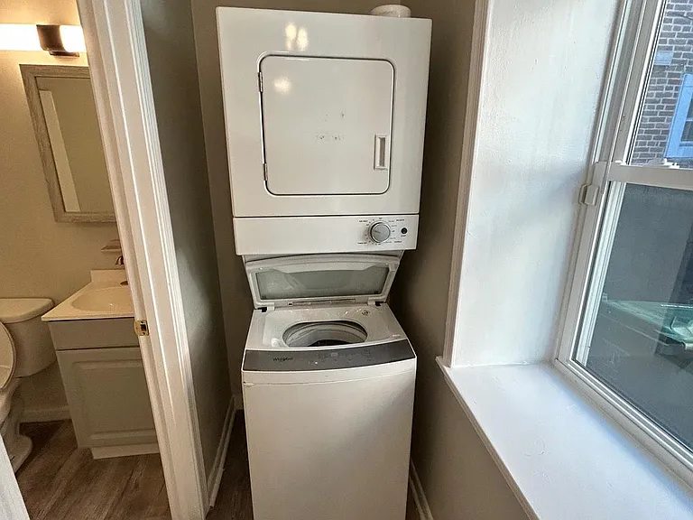 521 S Wolfe St #1R — Photo 6