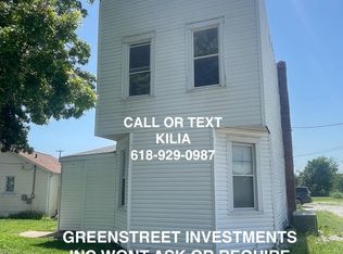 913 Columbia Rd #2, Dupo, IL 62239