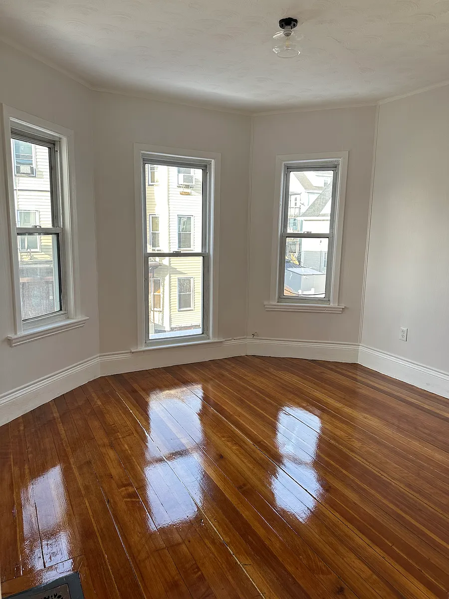 Bedroom - 80 Barry St #2