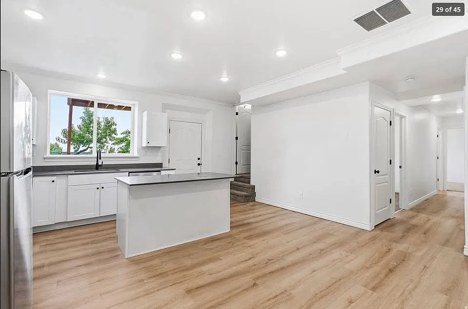 3 bed, 1231 sqft, $1,850 — Photo 3