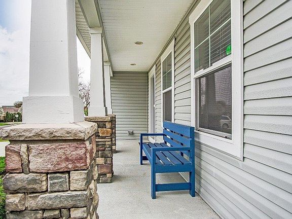 2nd image of 11148 Wood Ave