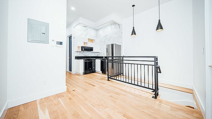 1st image of 21 Fayette St #1L