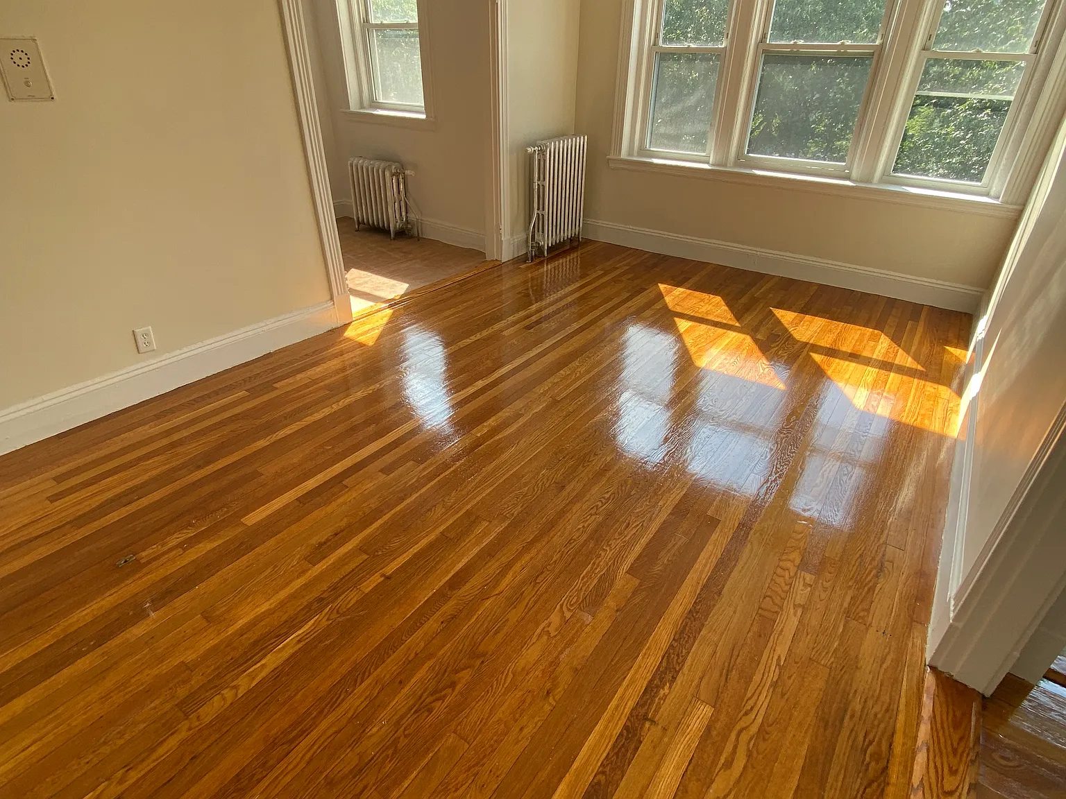 Studio, 450 sqft, $2,300 — Photo 3
