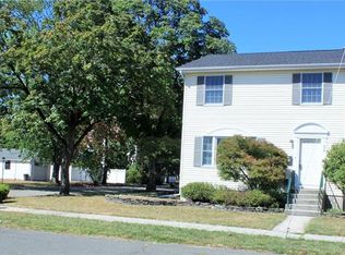 24 1st St, Suffern, NY 10901