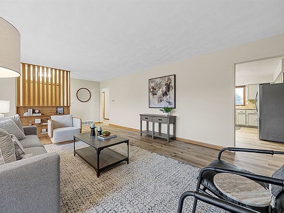 3rd image of 4801 Everlou Rd