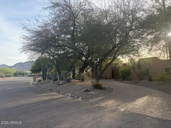 9302 N IRONWOOD Drive, Paradise Valley, AZ 85253