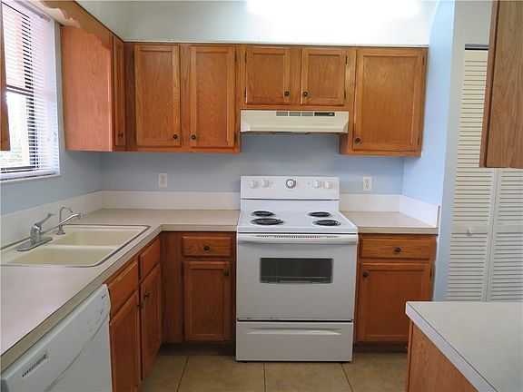 4th image of 11453 NW 39th Ct APT 312