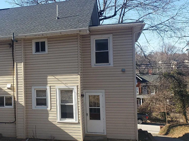 5841 Main St SE — Photo 17