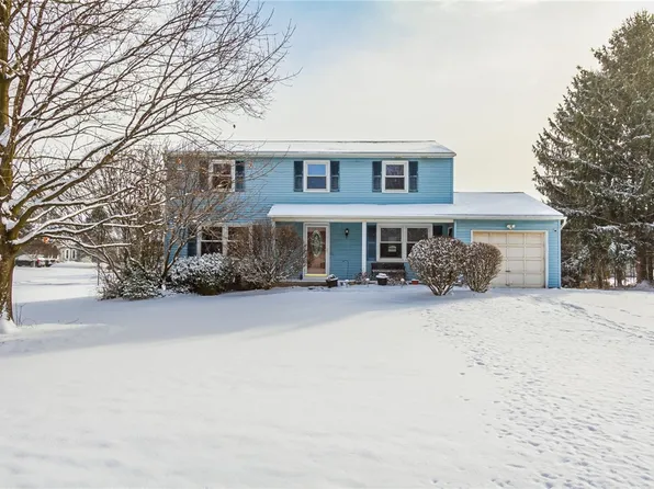 1410 Tudor Way, Farmington, NY 14425