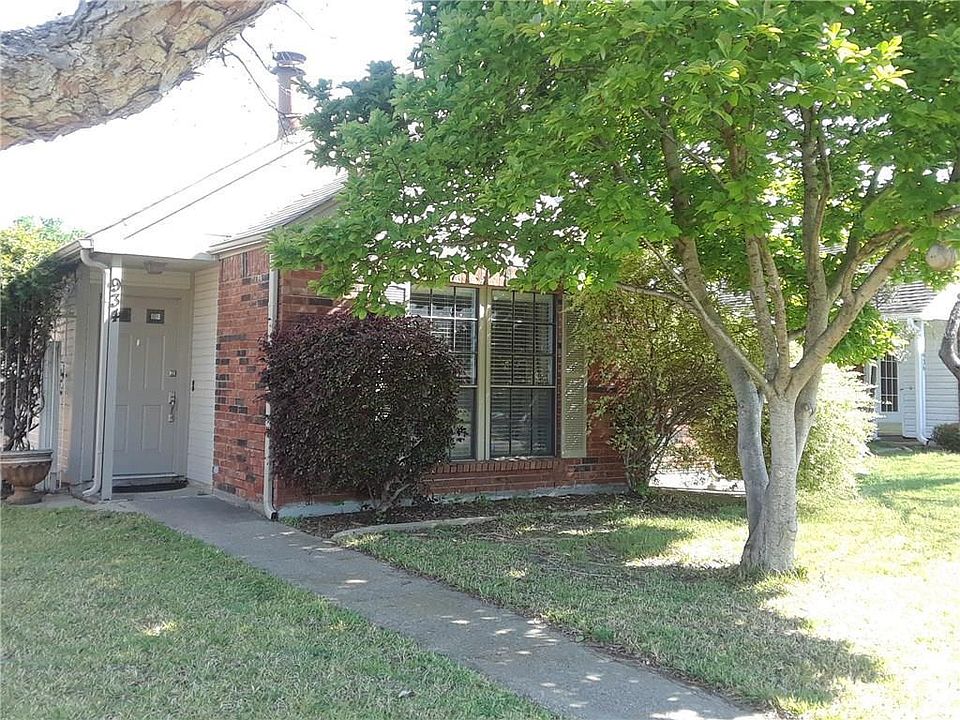 1st image of 934 Sugarberry Dr