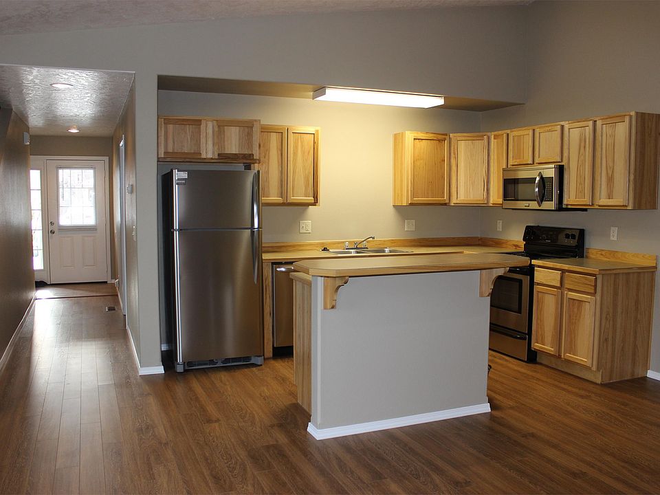 2nd image of 16679 Shaw Pine Ct