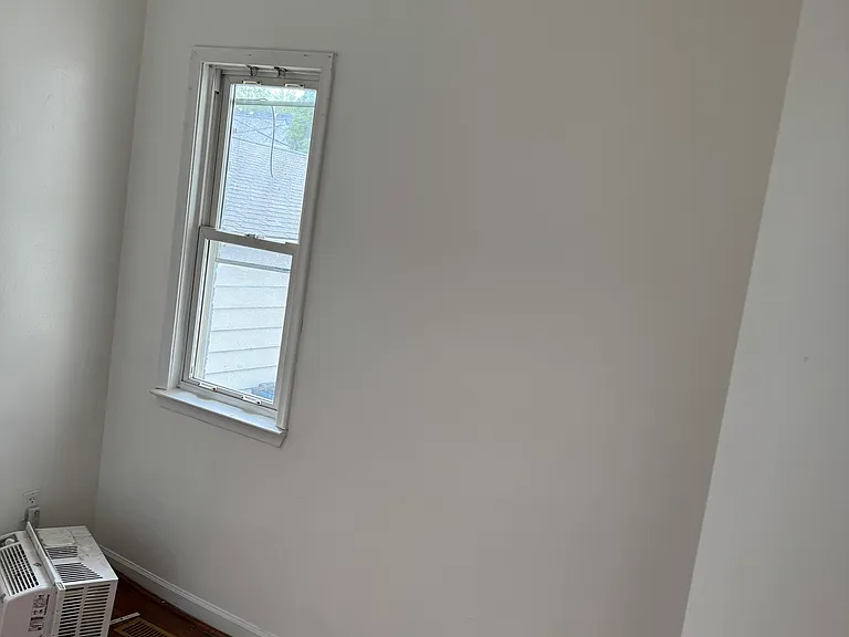 2354 Poland Ave — Photo 4