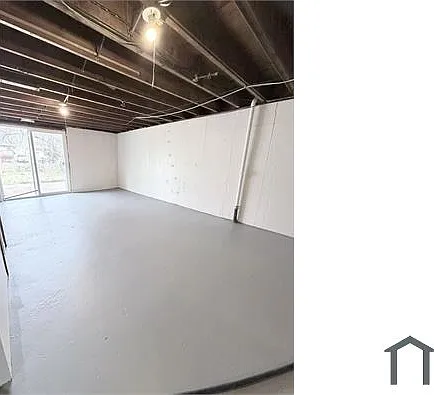 241 Flora Dr — Photo 15