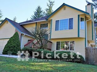 10050 Ashley Dr NW, Silverdale, WA 98383