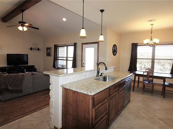 4th image of 709 Mary Lee Ln