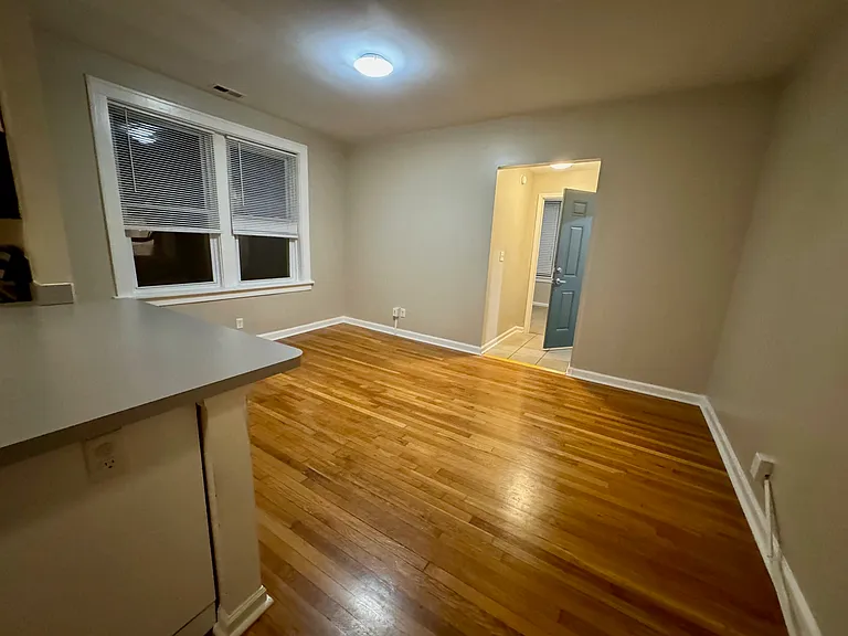 4322 McRee Ave #2W — Photo 16