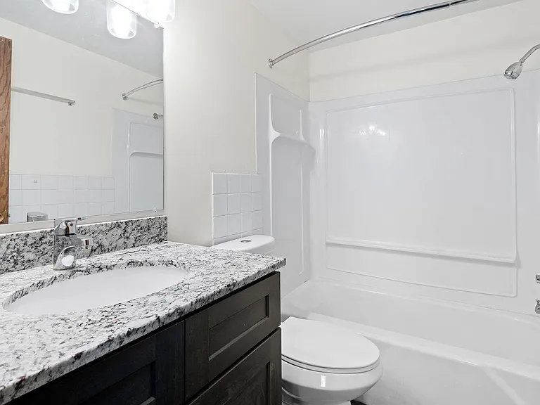The Edge Apartments — Photo 18