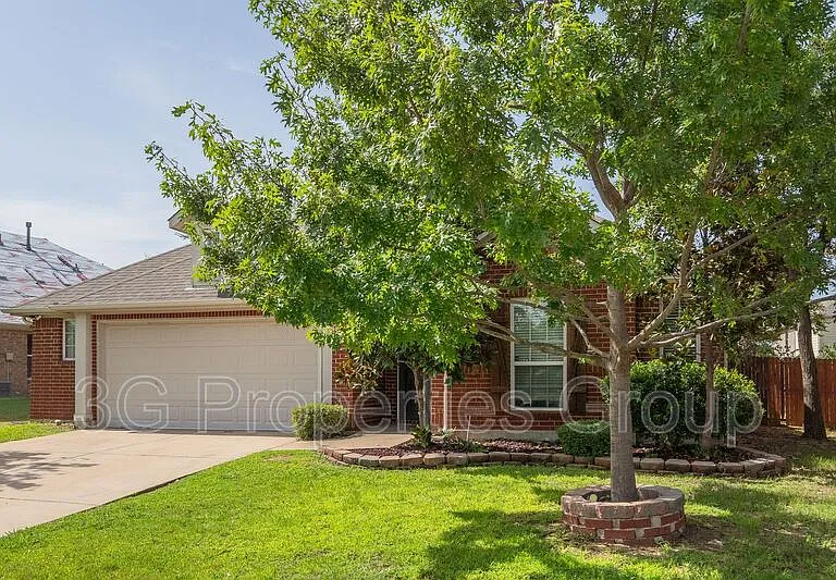 2348 Morning Dew Dr — Photo 3