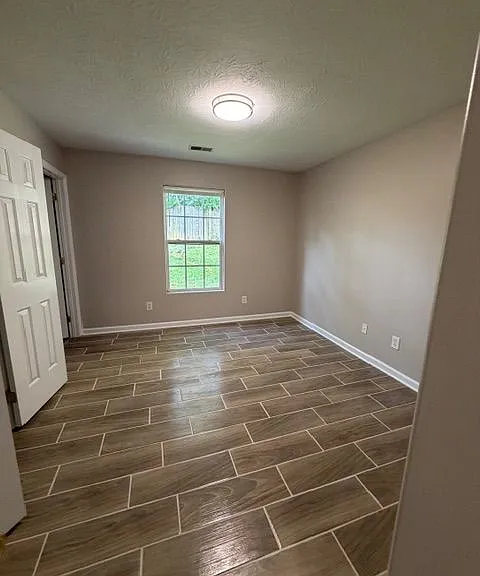 2744 Red Clover Ln — Photo 4