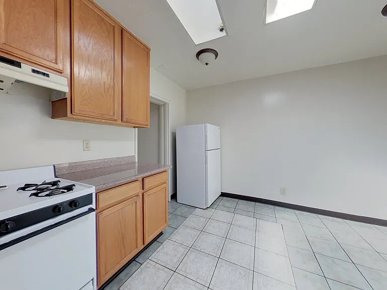2021 Channing Way — Photo 14